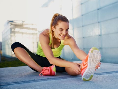 Esercizi fisici e stretching da abbinare alla camminata