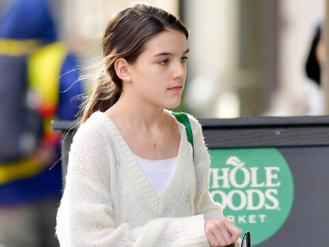 Suri Cruise identica a Katie Holmes fa impazzire i media