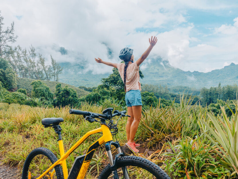 Viaggi in bici donna bicicletta