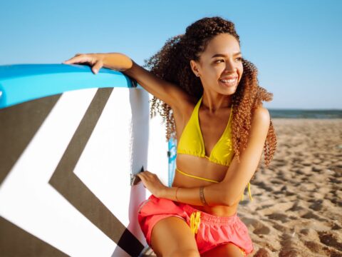 5 esercizi per le braccia da fare in vacanza (senza stress)