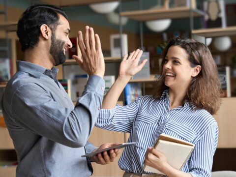 Come tenere alto il morale del tuo team nonostante il caldo (e la voglia di ferie)