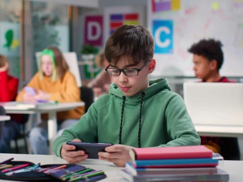 Smartphone in classe vietato ma niente sanzioni