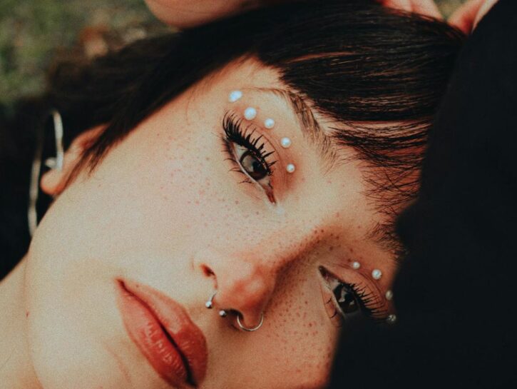 Come realizzare il dot-eyeliner