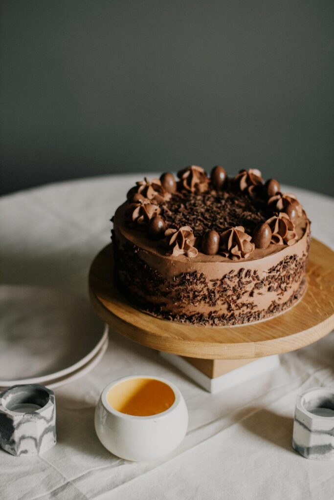 torta elegante al cioccolato