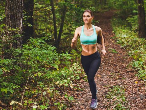 Che cos'è il trail running e perché potrebbe essere proprio il tuo sport