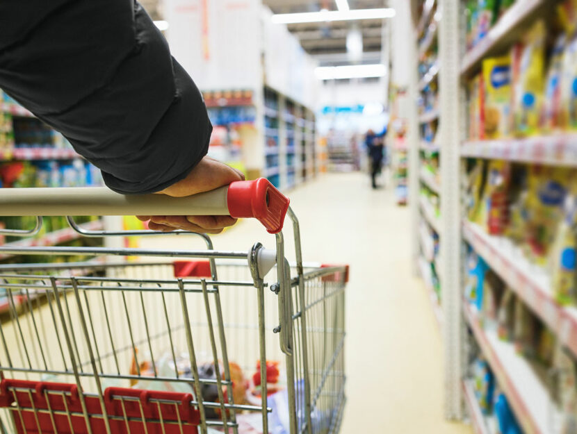 Carrello in un supermercato