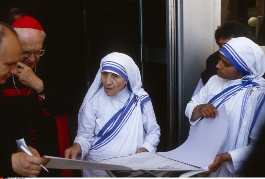 Madre Teresa di Calcutta: la sua vita e le frasi più belle - Donna Moderna