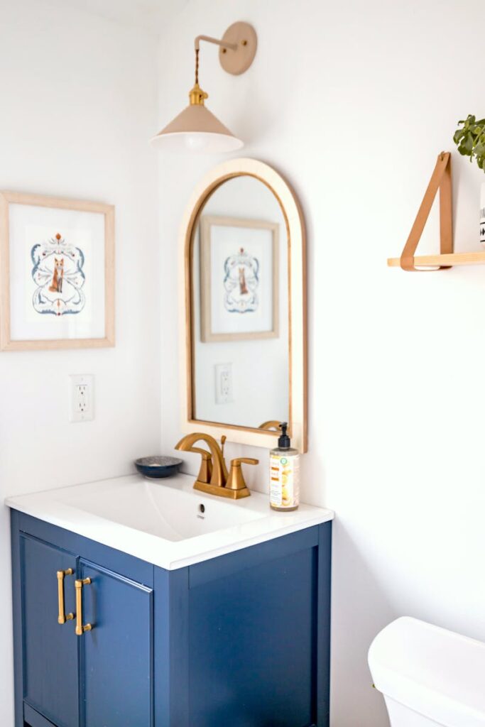interno di bagno piccolo 