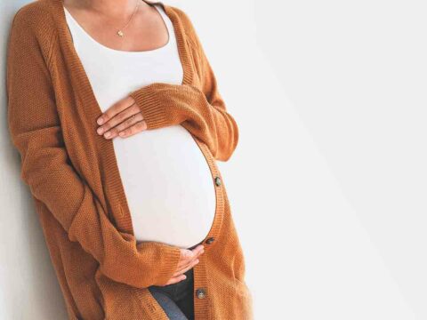 Abiti normali in gravidanza: come vestirsi quando il premaman non piace