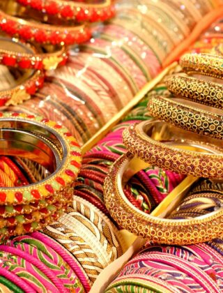 Il successo dei bangles: cosa sono e come sfoggiarli