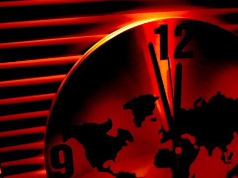 Orologio dell'Apocalisse: 90 secondi alla mezzanotte