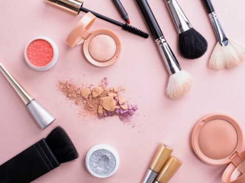 Settimana difficile? Prova il make up anti stanchezza