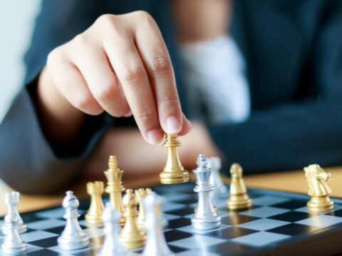 Chi è Sara Khadem, la scacchista iraniana ribelle