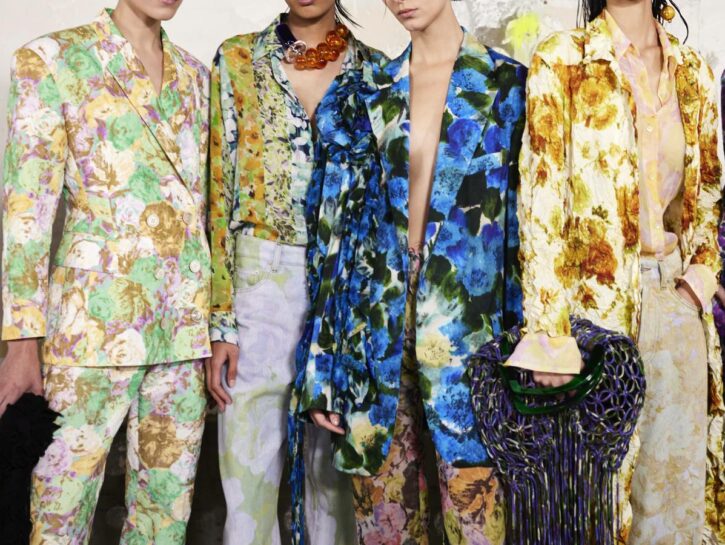Fiori, righe, quadri e pois: le stampe di tendenza per la primavera-estate 2023