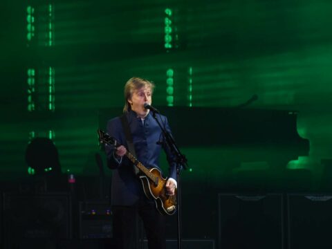 Tabloid: Paul McCartney star   all’incoronazione di Carlo III