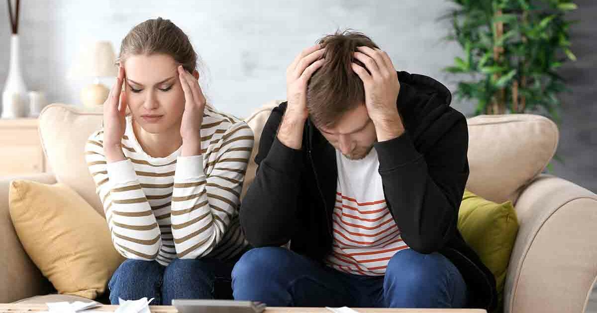Quattro modi per smettere di litigare per soldi dopo il matrimonio