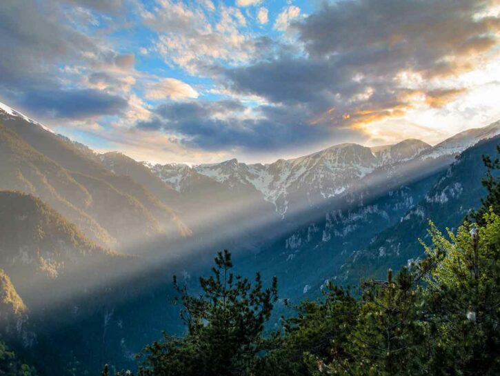 Trekking sul monte Olimpo: la Grecia d'inverno