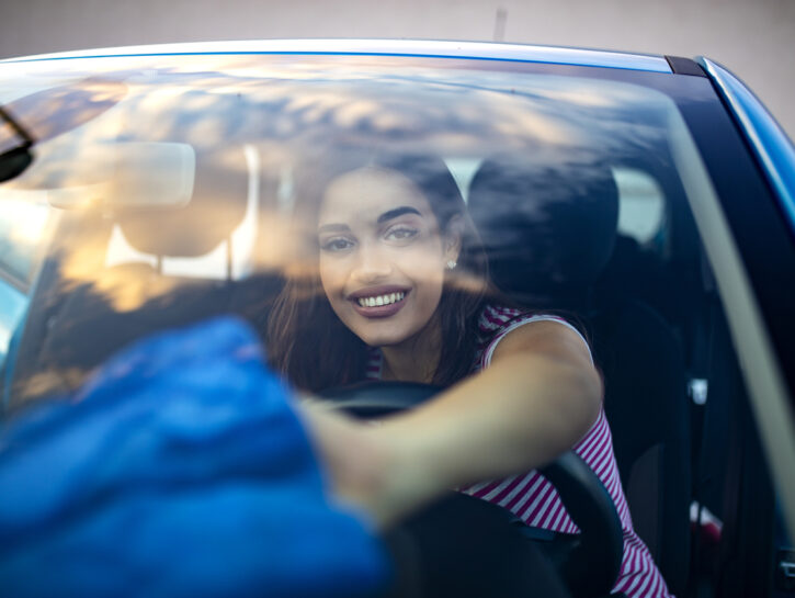 Come pulire i sedili dell'auto fai da te