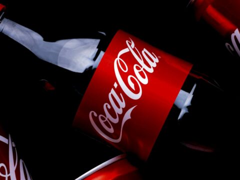 Effetto inflazione: la Coca Cola aumenta i prezzi