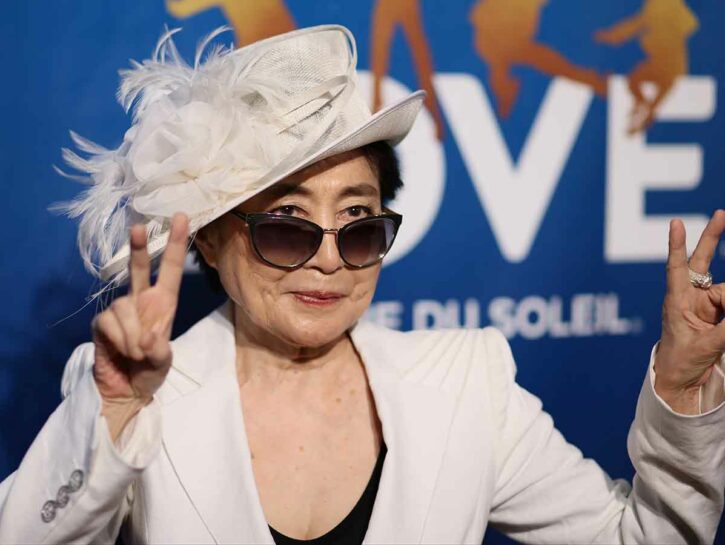 Auguri Yoko Ono: i suoi 