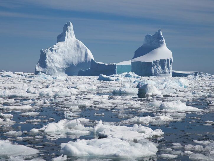 Antartide, si stacca iceberg 