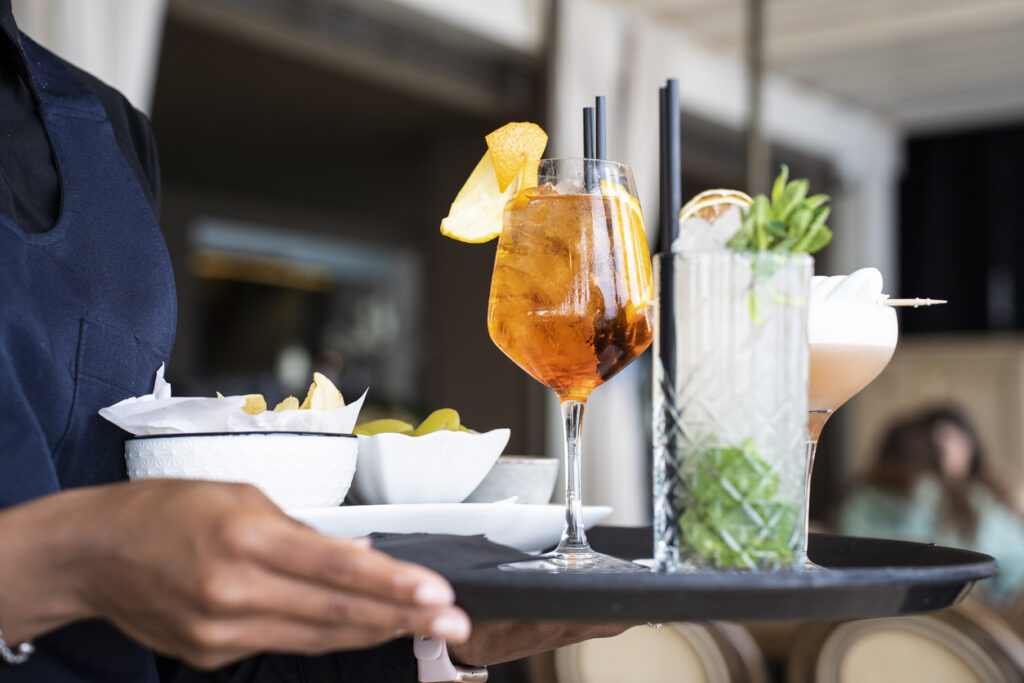 5 regole per organizzare un perfetto aperitivo tra amiche