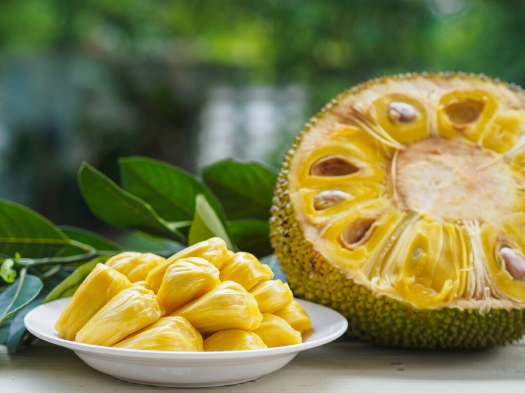 Esotico Jackfruit, quanto ne sai del super frutto che si cucina al posto della carne?