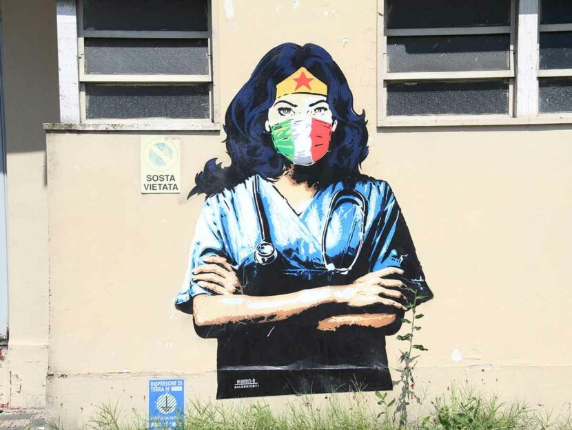 murale Codogno, il murale di Wonder Woman l'omaggio dello street artist Alessio-B. ai medici eroi del coronavirus