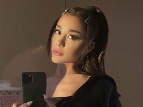 Body shaming, Ariana Grande risponde su TikTok