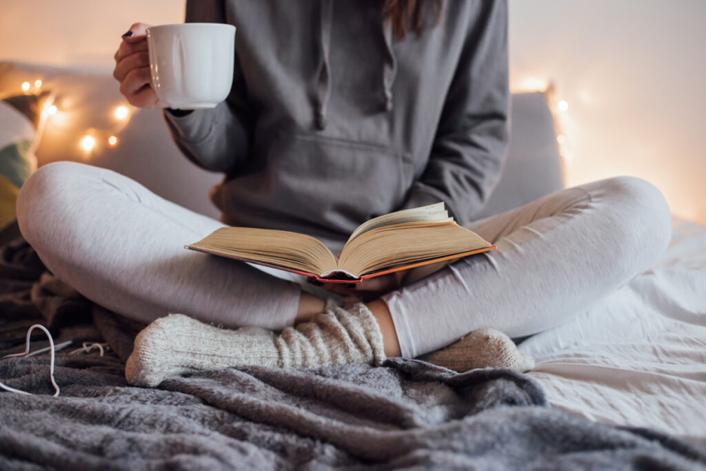 Book Therapy: ecco perché leggere un libro migliora la vita