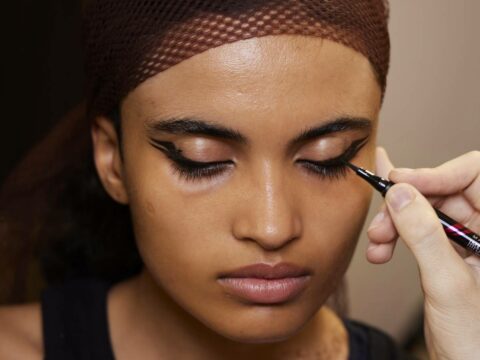 8 modi creativi per dare all’eyeliner un tocco più originale