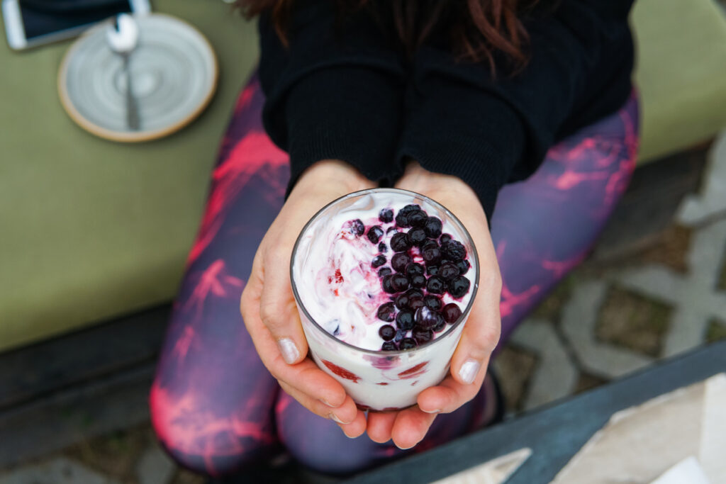 Yogurt vegetale: è quello alle mandorle il più nutriente