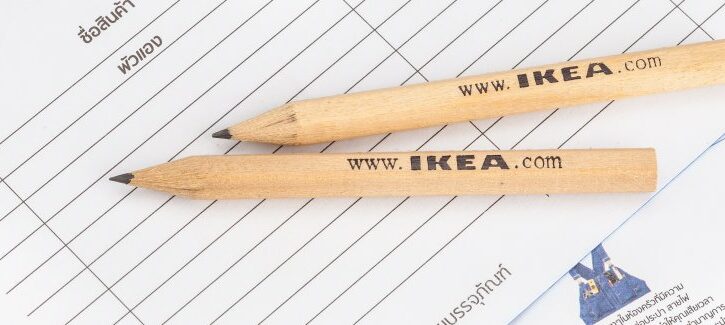 10 cose che pensa davvero una donna che va all'Ikea con un uomo