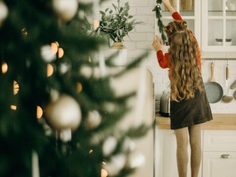 Come realizzare delle ghirlande festive fatte a mano