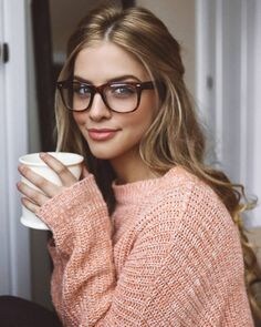 Come trovare gli occhiali perfetti secondo la forma del tuo viso