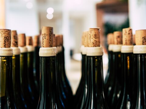 Come riciclare delle bottiglie di vino