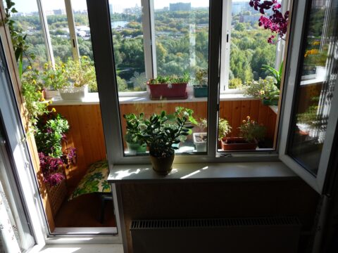 Come decorare il balcone in primavera