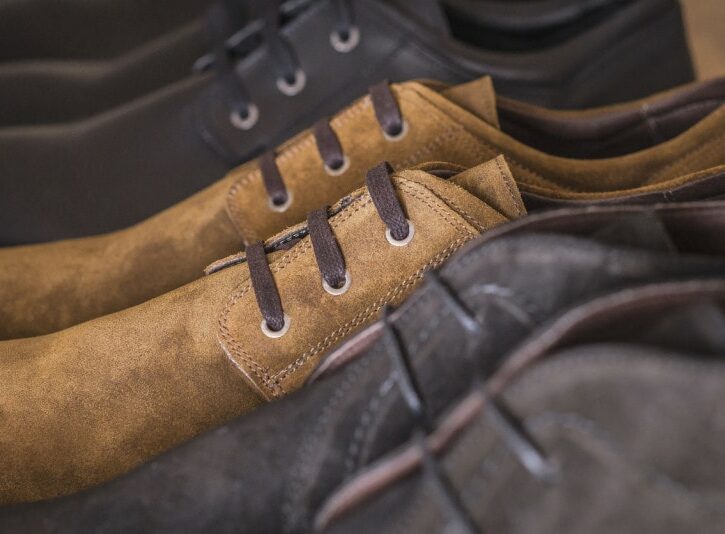 5 metodi per allargare le scarpe