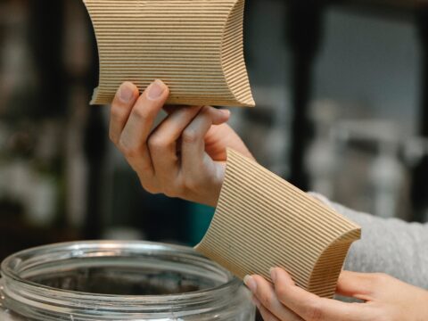 Come realizzare delle scatoline con il cartoncino ondulato