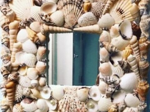 Come realizzare uno specchio con le conchiglie