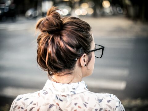 Come si realizza uno chignon basso