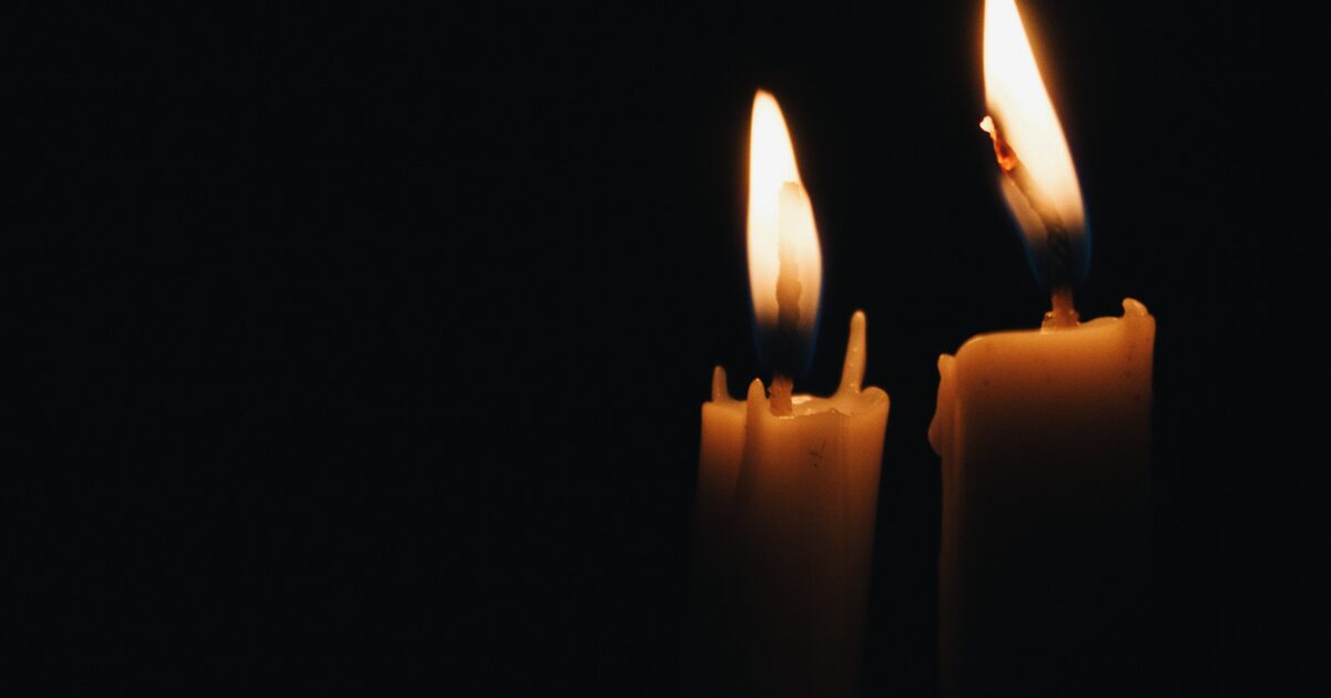 Come Riciclare La Cera Delle Candele Come togliere la cera delle candele - Donna Moderna