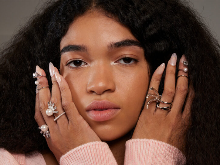 Milky nails, la manicure all'insegna della semplicità
