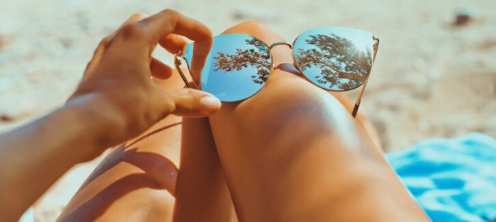 Abbronzatura senza rischi: i consigli dei dermatologi