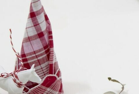 Albero di Natale fai da te: tutorial e idee per realizzarlo