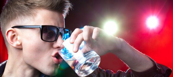 Alcol e giovanissimi: primo bicchiere tra 11 e 14 anni