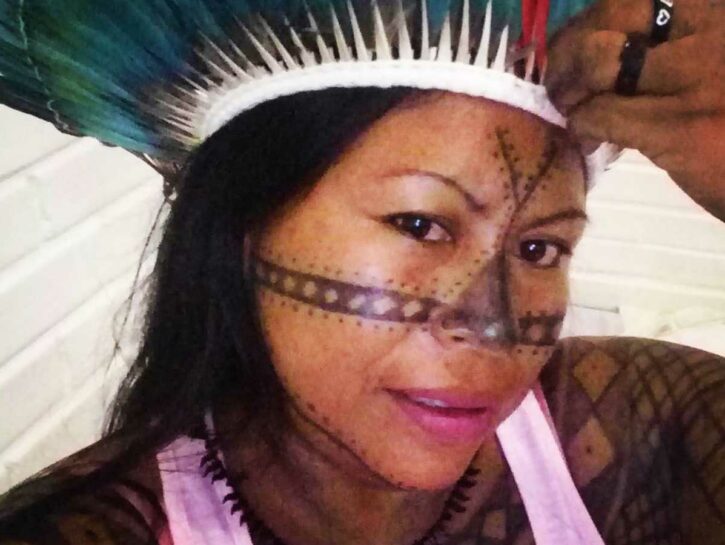 Chi è Alessandra Korap, l'attivista indigena che lotta per salvare l'Amazzonia