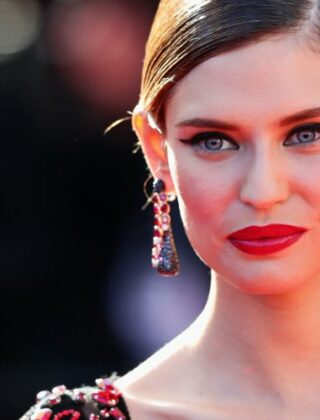 Bianca Balti scartata ai casting di Victoria's Secret, risponde sui social (con ironia)