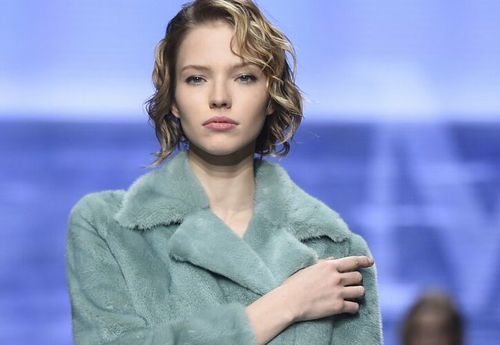 Blue Serenity, come indossare il colore Pantone 2016