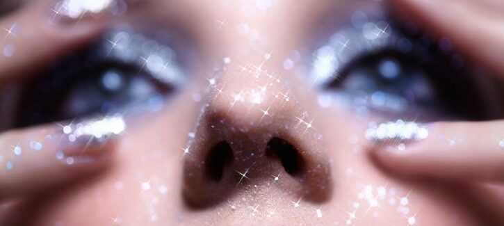 Boom di manicure e pedicure: allarme dermatologi su smalti tossici